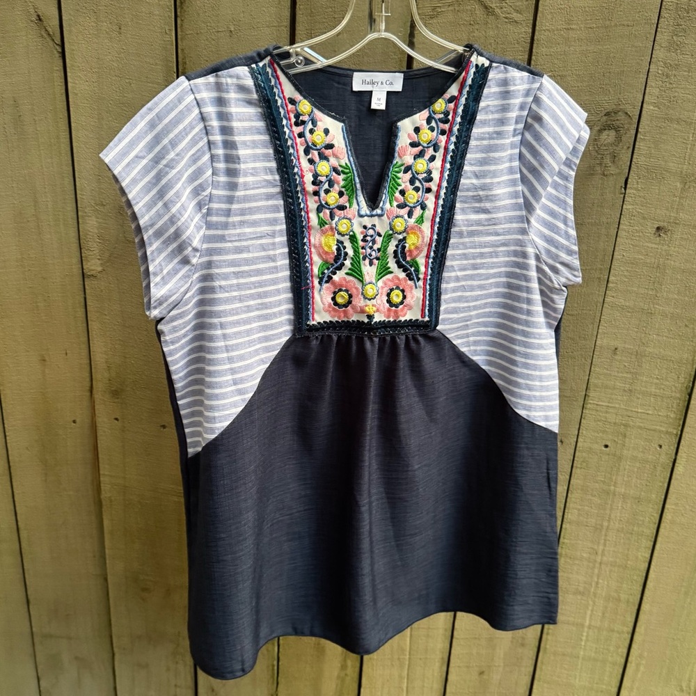 Hailey and Co Women Blue Embroidered Short Sleeve Top Blouse